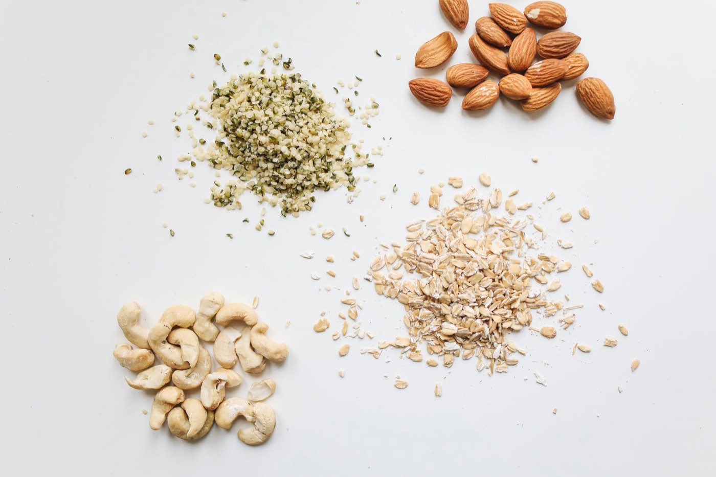 Top snacks protéinés végétaux pour sportifs : guide et critères